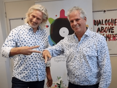 The Past, Present and Future: MasterPeace Co-Founder Ilco van der Linde (left) together with MasterPeace CEO Aart Bos (right) at Global Headquarters in Utrecht, Netherlands (October 2021)